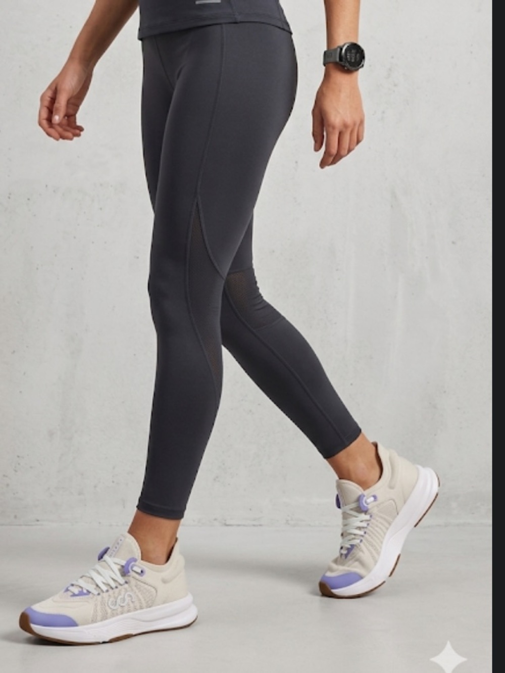 Saysh Women's The Felix Running new in box